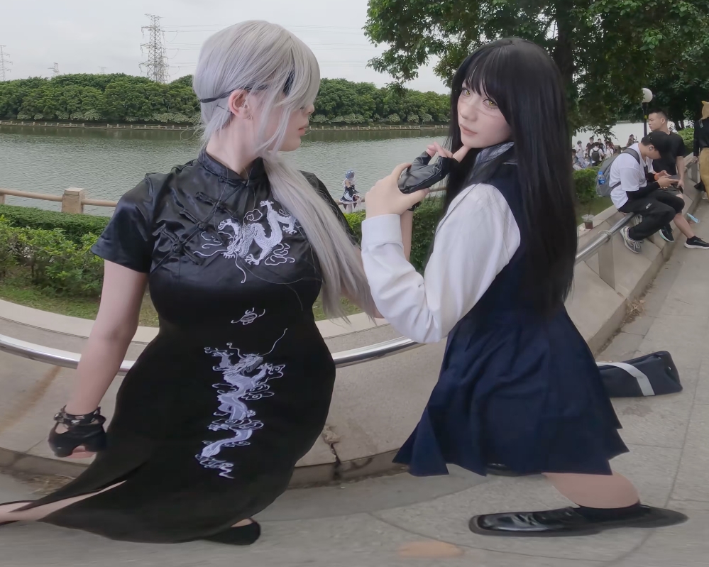 cos vr 可爱的两姐妹 Two cute little cosplay sisters