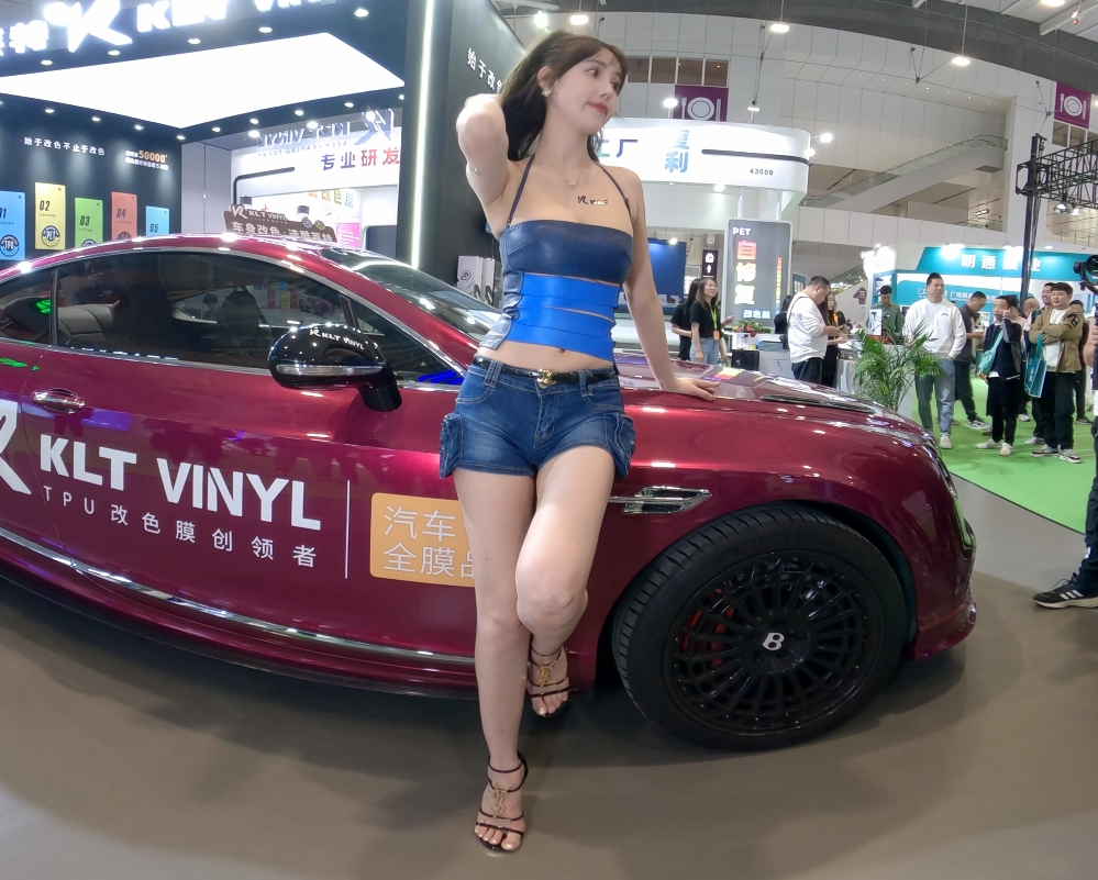 shenzhen jiuzhou modified car show 小哈娜2